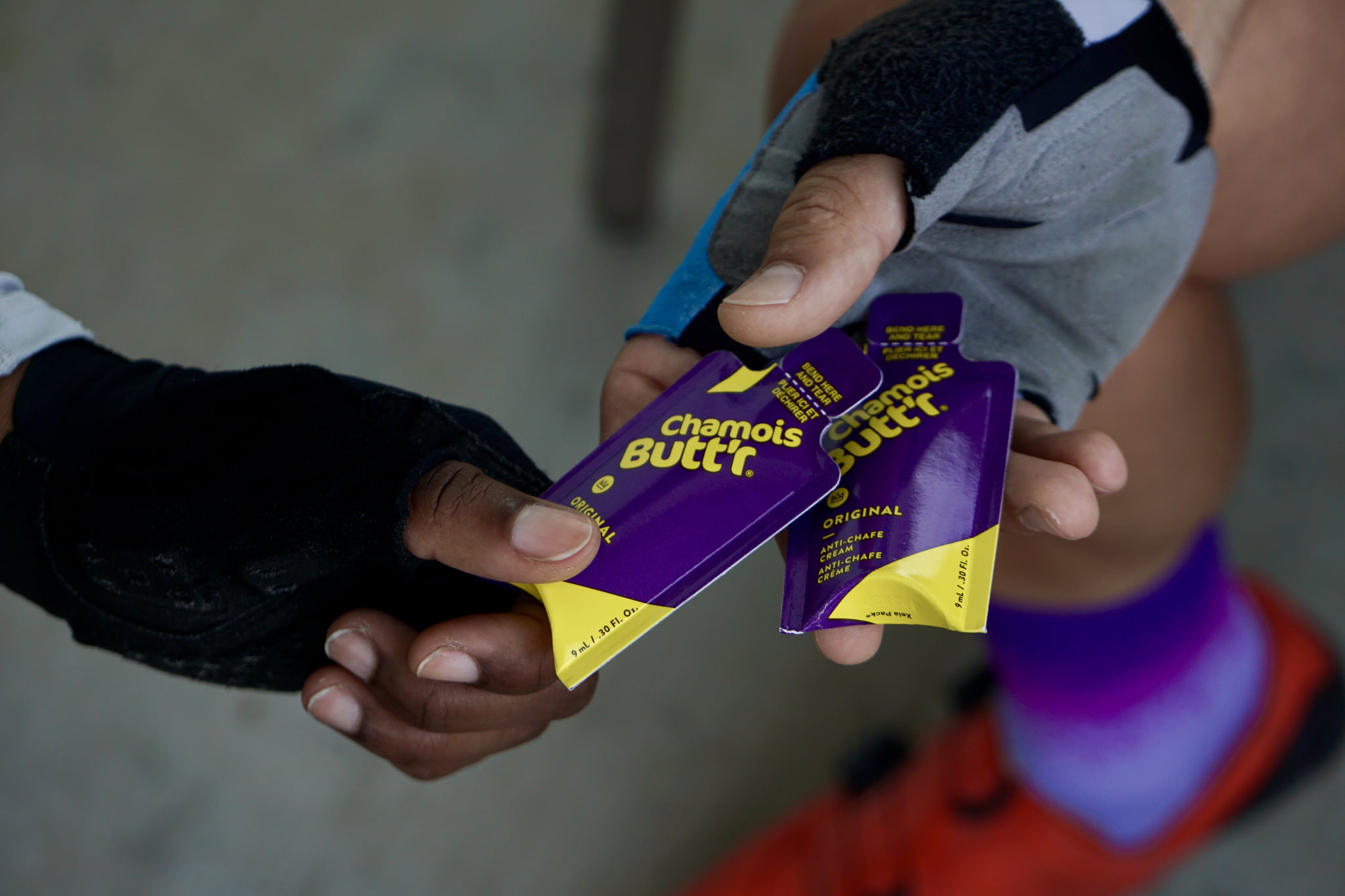 Promo Super Comfy - 3 Sachets 9 ml/ 0.30 Fl.oZ - Imagen 2